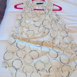 Flowy sleeveless blouse
